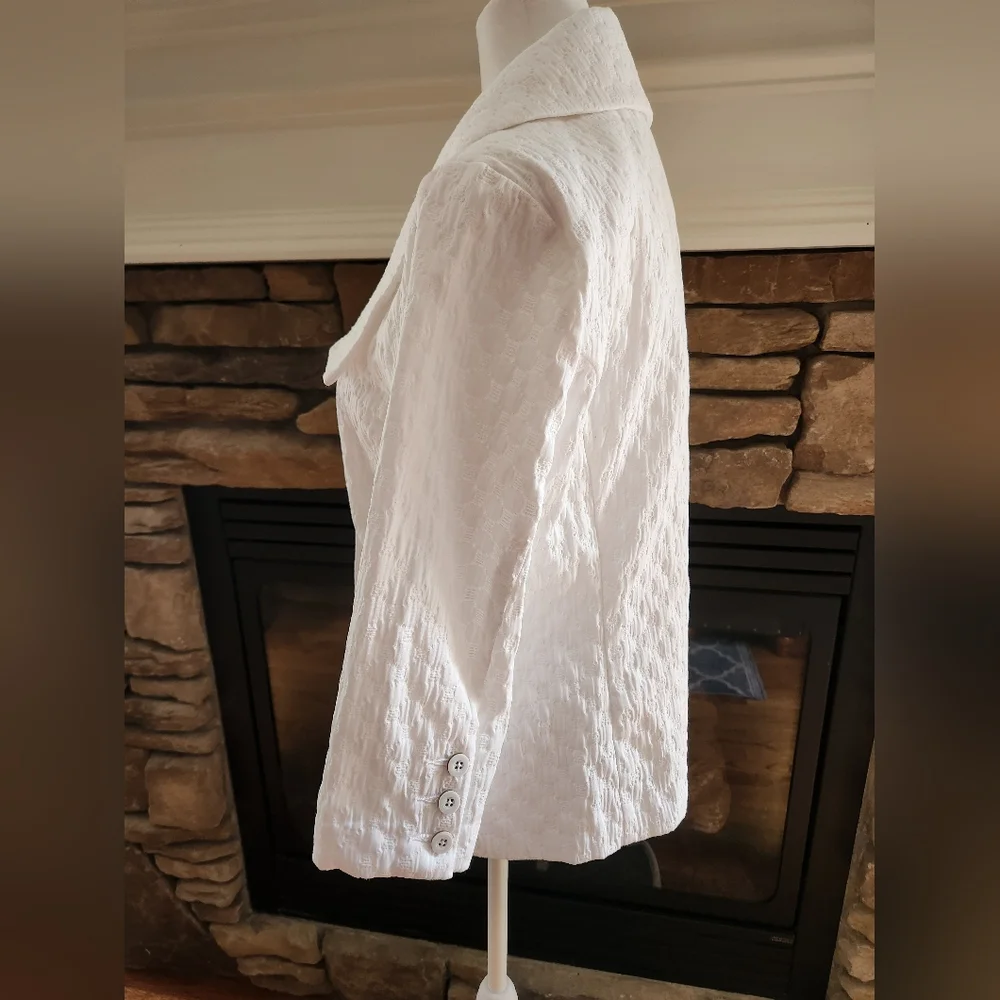 CAbi Club Double Breasted White Women's Blazer M